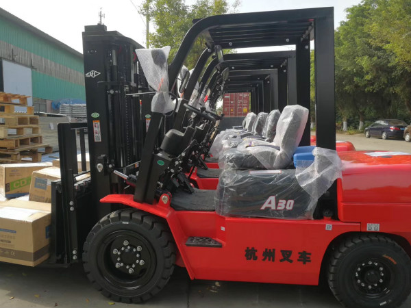 叉車(chē)轉向沉重？叫你這些方法排除！
