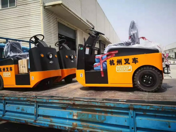 有質(zhì)量有保證，杭叉的電動(dòng)牽引車(chē)再一次交付天津某企業(yè)！