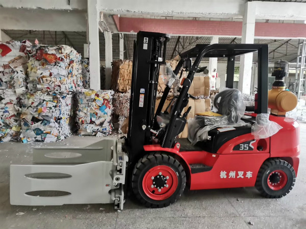 你的內燃叉車(chē)柴油濾芯有在正確更換嗎？